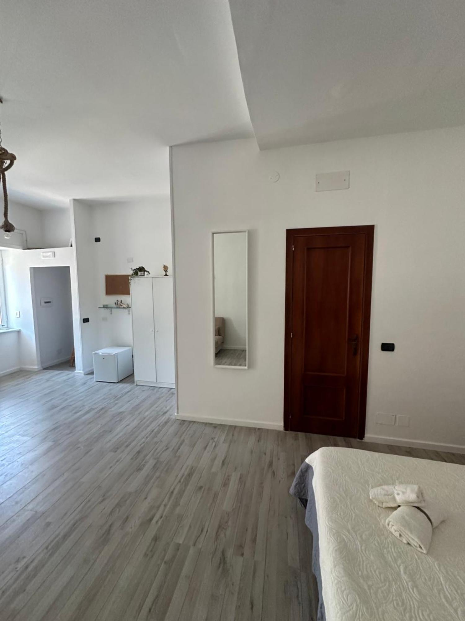 Maison Margot Поцуоли Екстериор снимка